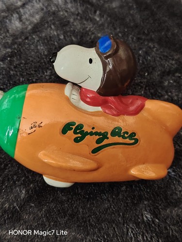 1966 snoopy moneybox - snoopy, airplane