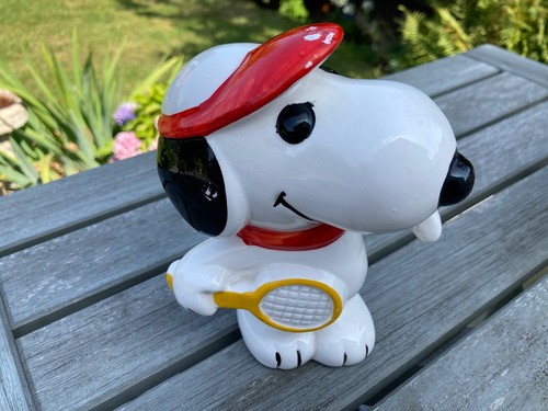 Snoopy tennis player money box - money,