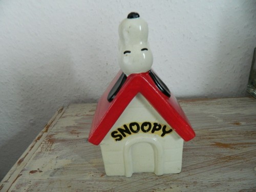 Rare vintage money bank - rare,