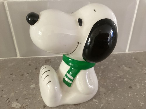 Vintage 1966 snoopy money - money, box