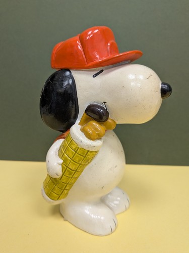 Snoopy golfer piggy bank - snoopy,