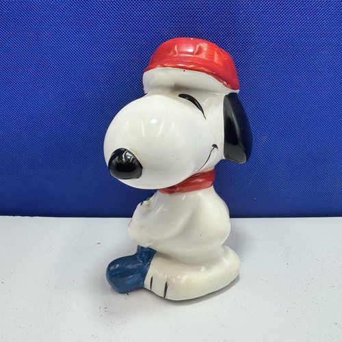 Snoopy golfing money - snoopy,