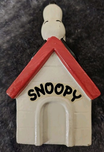 1970s snoopy moneybox - 1970s,
