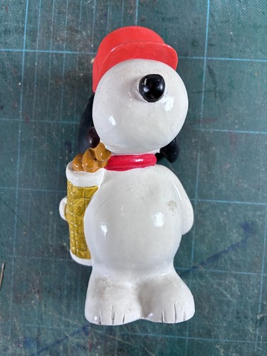 United feature vintage snoopy - feature,